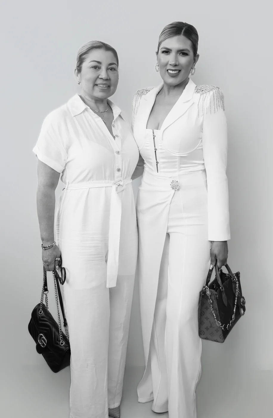 Fotografía de invitados en blanco y negro
